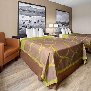 Queen Room Mobility or hearing accessible